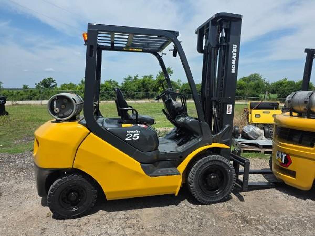 Refurbished 2020 Komatsu FG25T-16