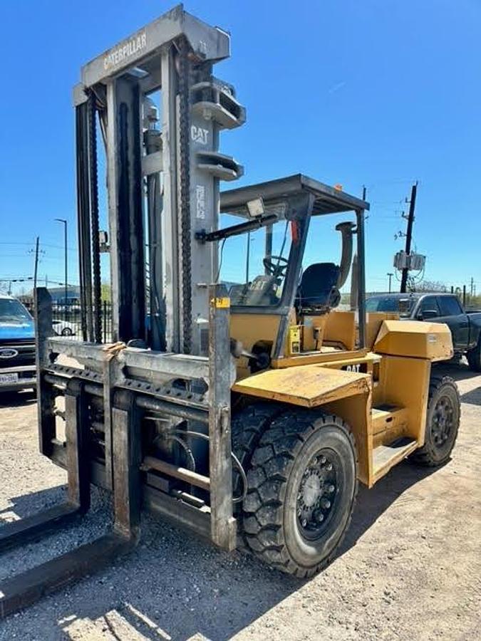 Used 2004 CAT DP115