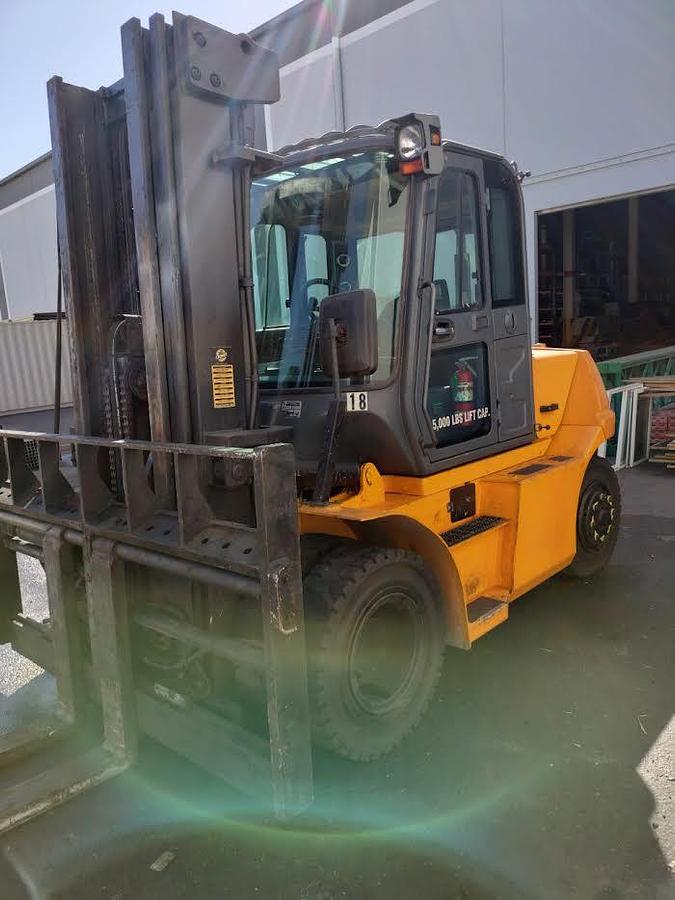 Used 2018 Hyundai 70D-9