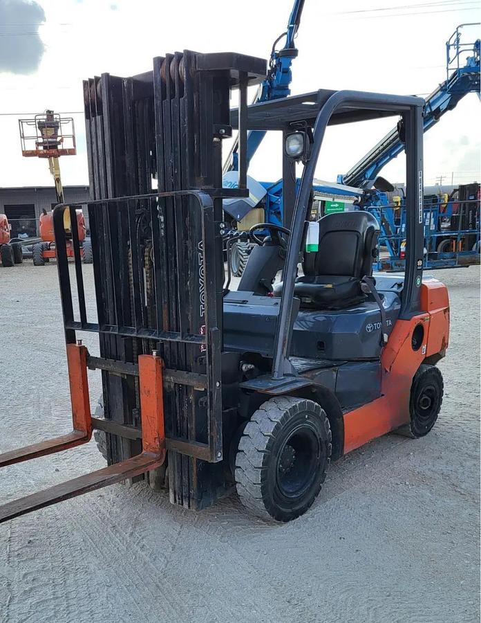 Used 2020 Toyota 8FDU30