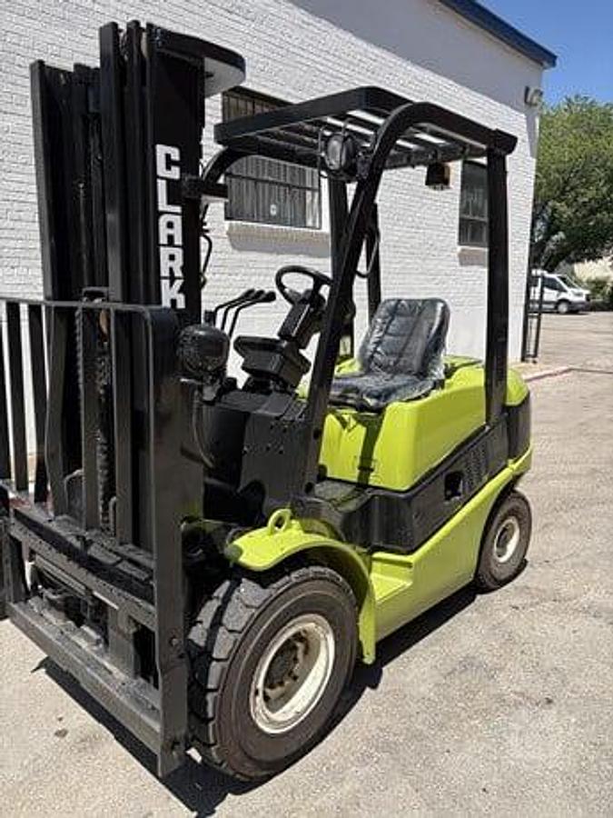 Used 2016 Clark C25L