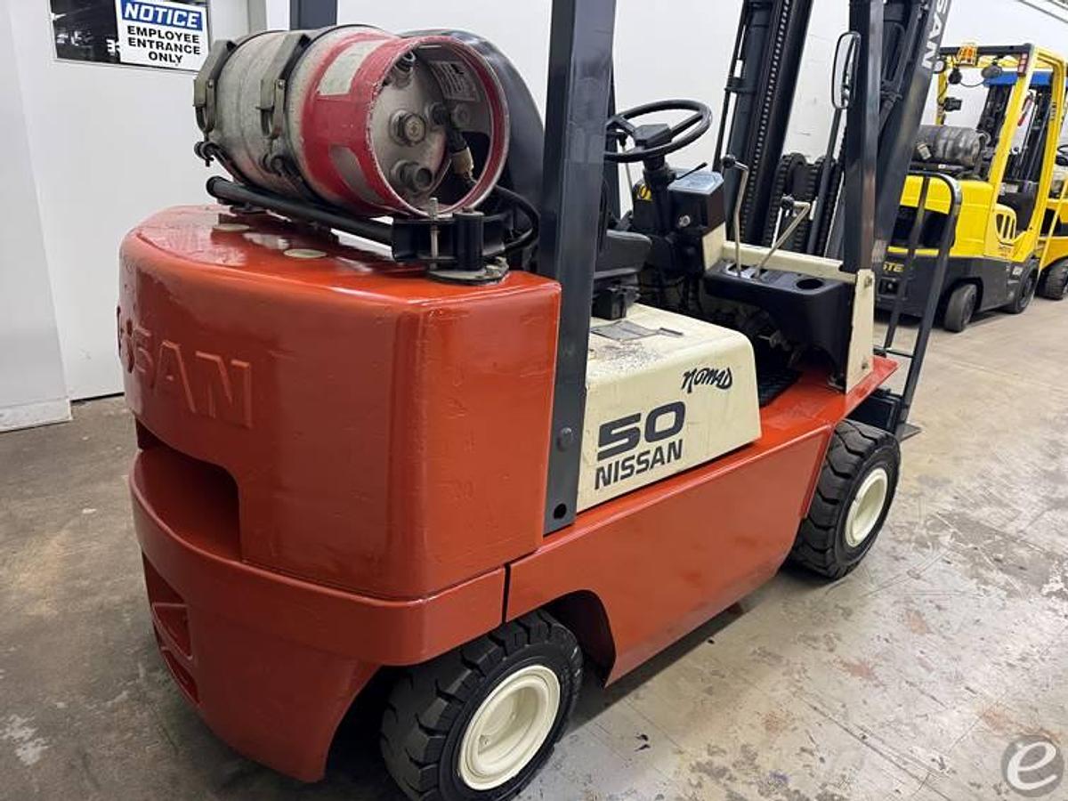 Used 2000 NISSAN AP50