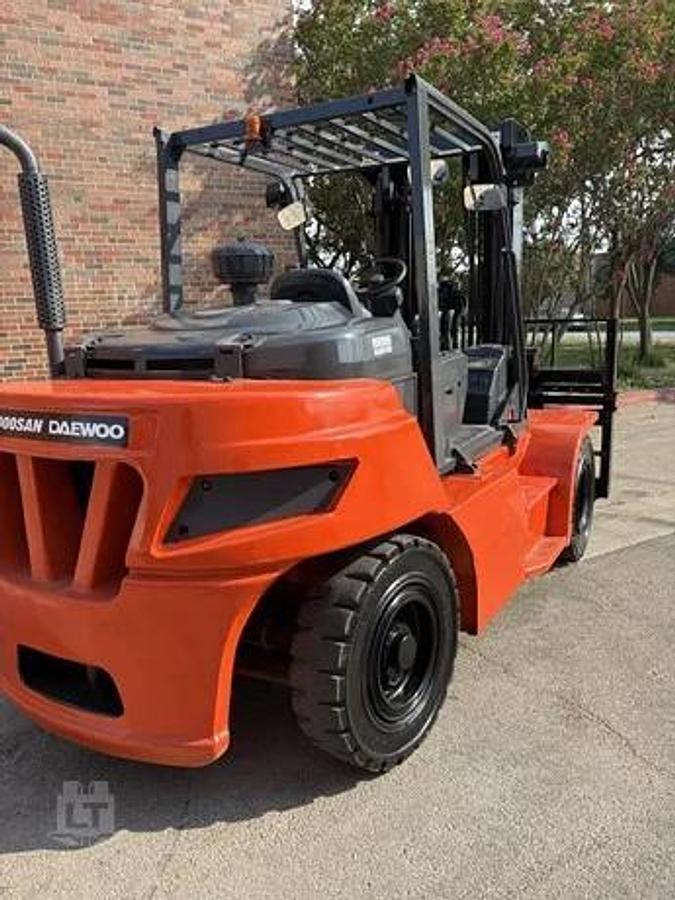 Used 2020 DOOSAN D70S-7 -  15,500 Lbs. CAPACITY