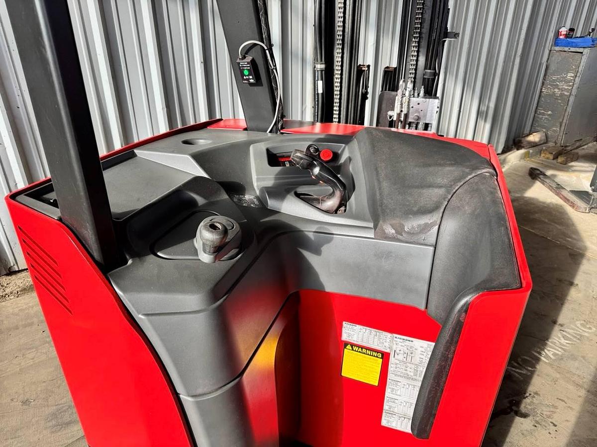 Used 2019 Raymond 425-C50TT - 42" FORKS