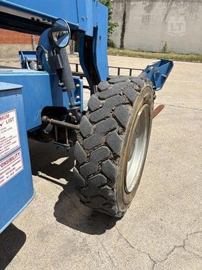 Used 2014 Genie GTH1056