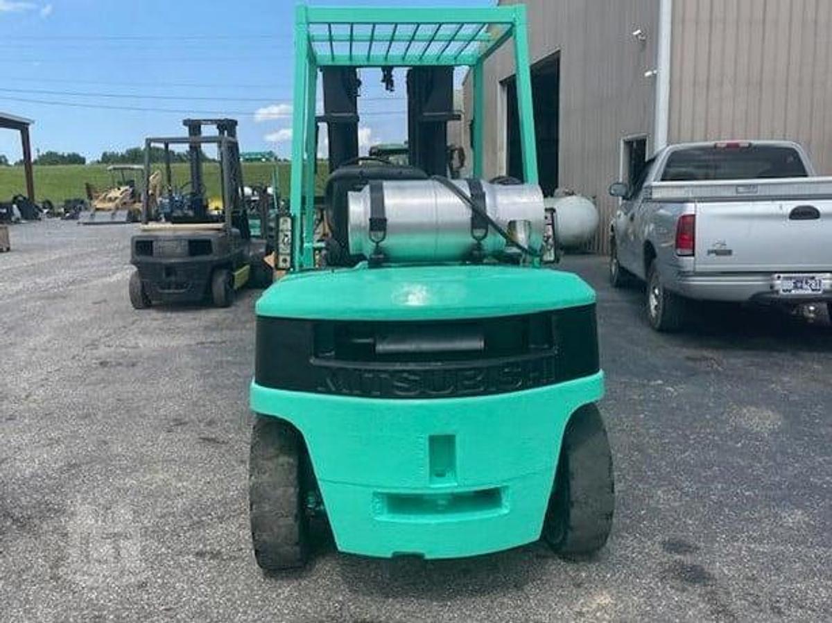 Used 2000 Mitsubishi FG35