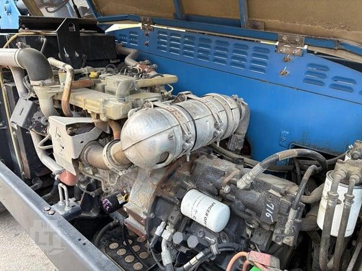 Used 2016 Genie GTH844