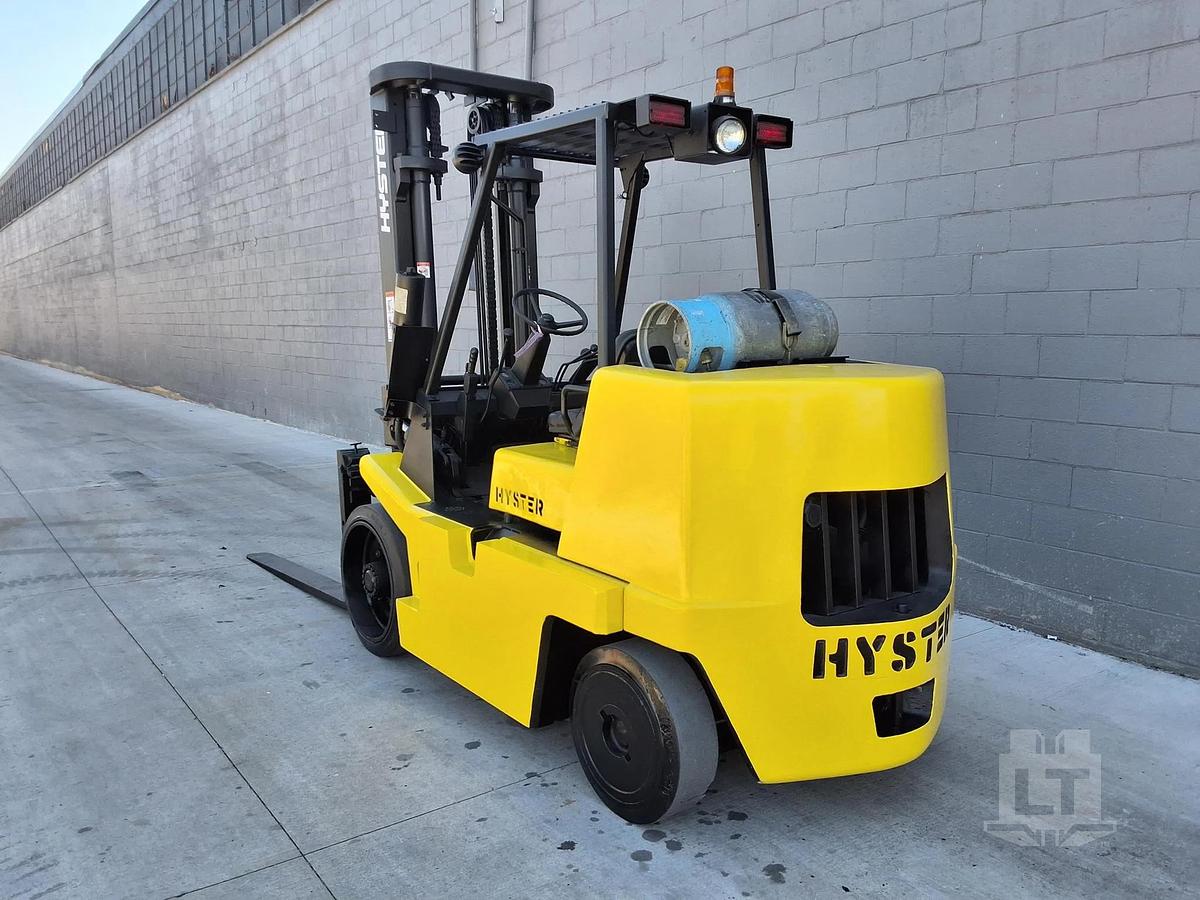 Refurbished RECONDITIONED: 2001 Hyster S155XL2