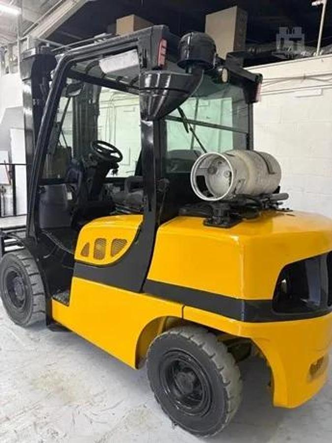 Used 2014 Yale GLP080VX