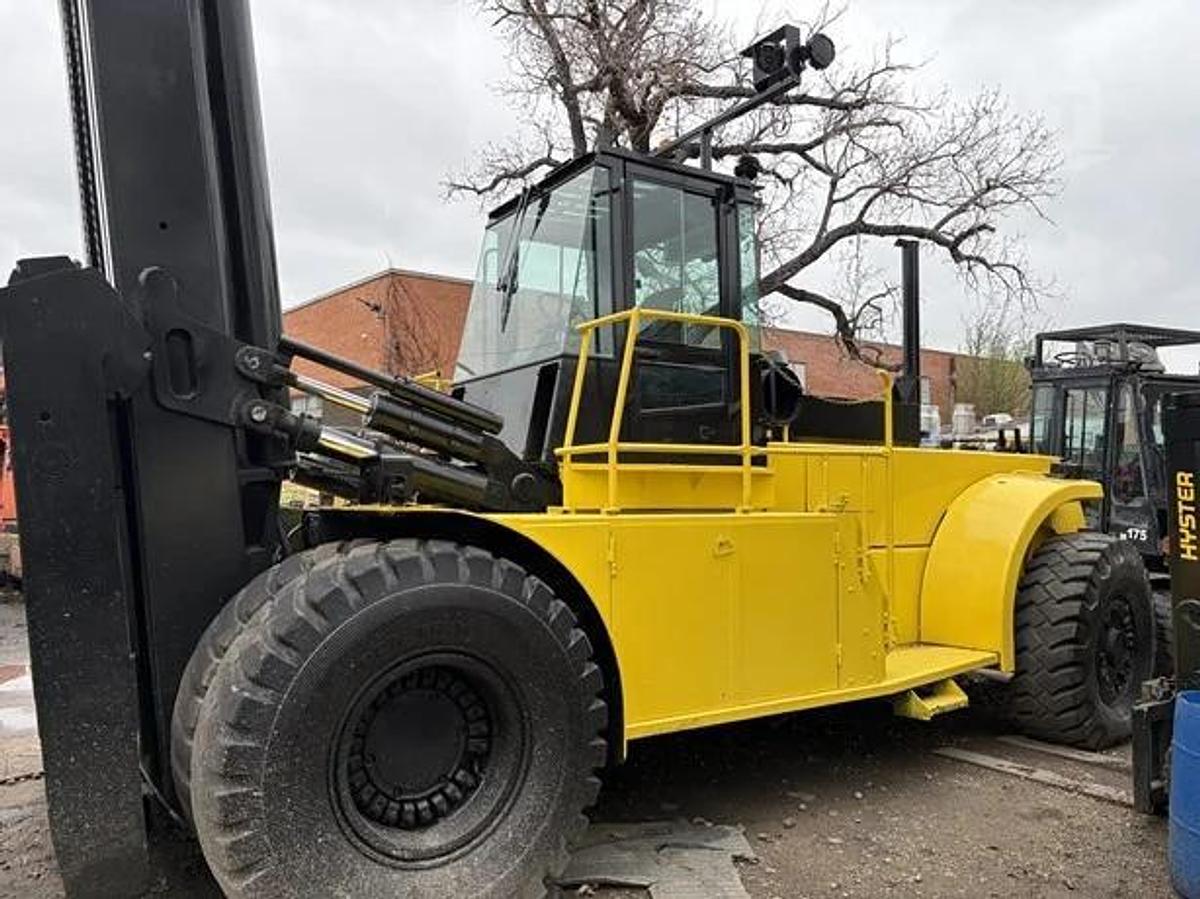 Refurbished 2009 HYSTER H700F - 70K Lbs. Capacity
