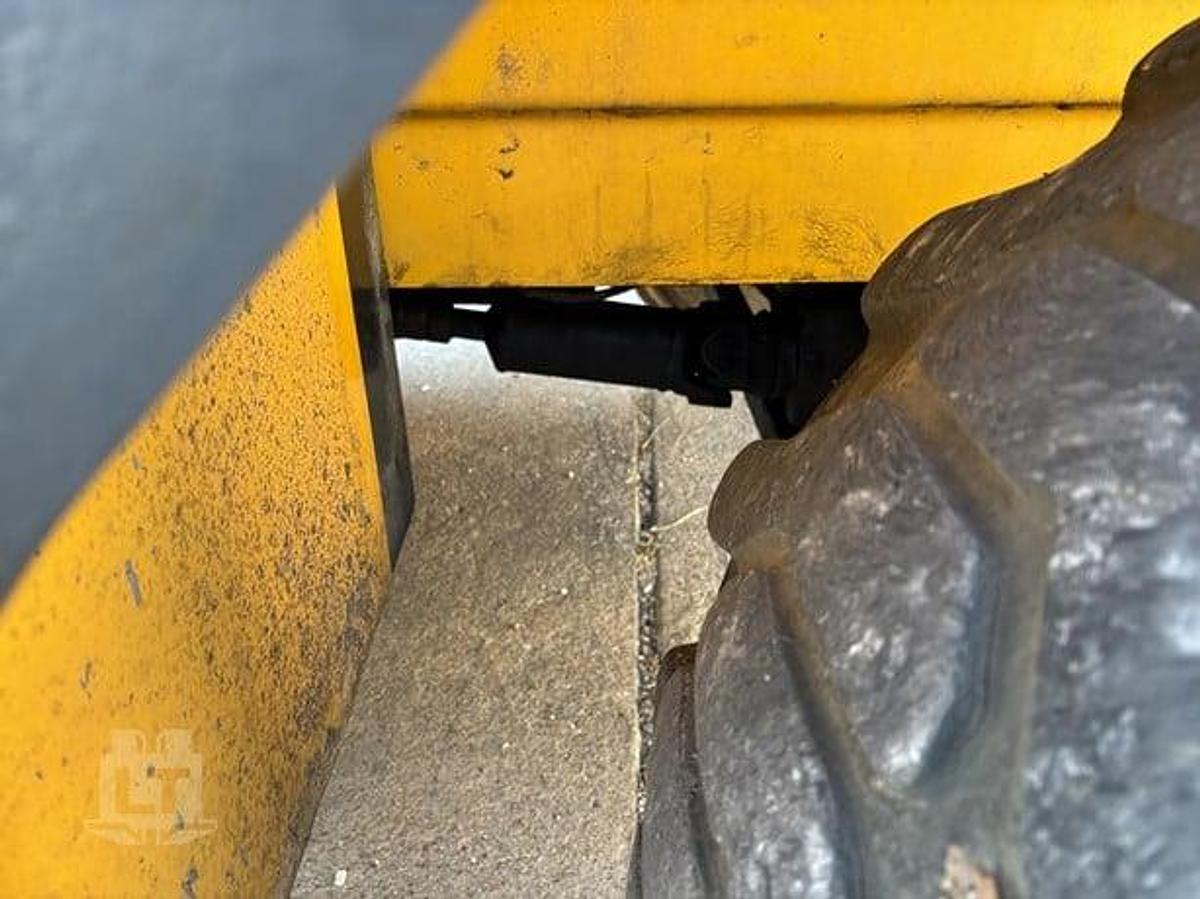 Used 2018 LOAD LIFTER 2412-8D