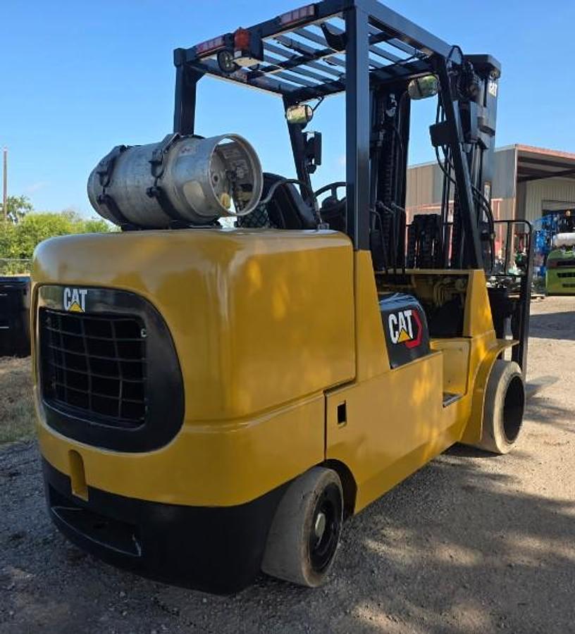 Refurbished WOW! 2007 CAT/MITSUBISHI FGC55K - 12K LBS.