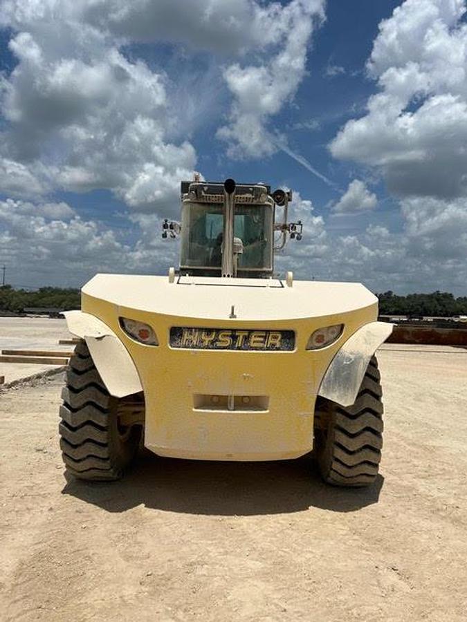 Used AVAILBE NOW: 2015 Hyster H620HD (62,000# capacity at 48” load center)