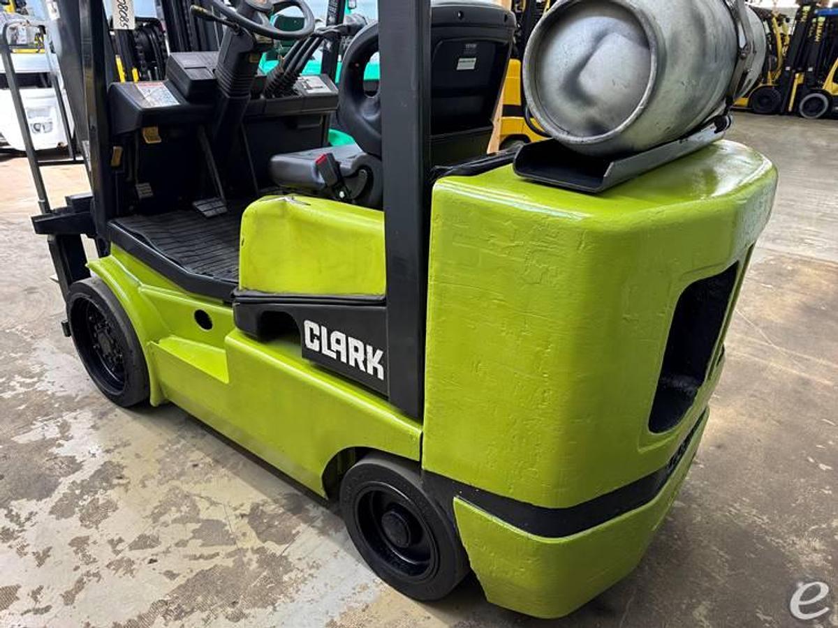 Used 1998 Clark CGC30