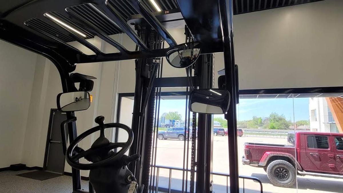 Used 143 HOURS! 2015 Hyundai 45D-9F - 10,000 LBS.