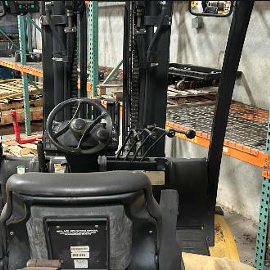 Used 2012 YALE GLP120VX
