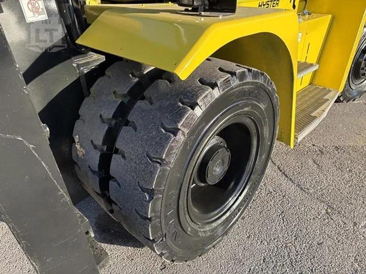 Used RECONDITIONED: 2017 HYSTER H330HD