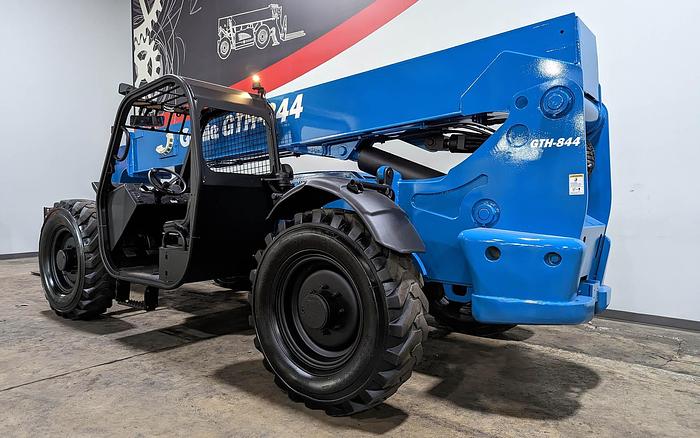 Used 2013 Genie GTH844