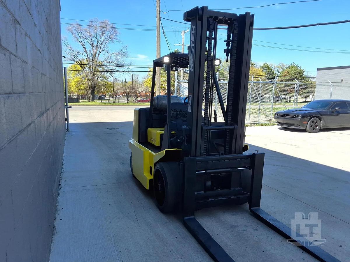 Refurbished RECONDITIONED: 2001 Hyster S155XL2