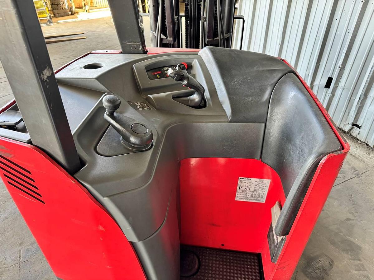 Used 2017 Raymond 425-C35QM