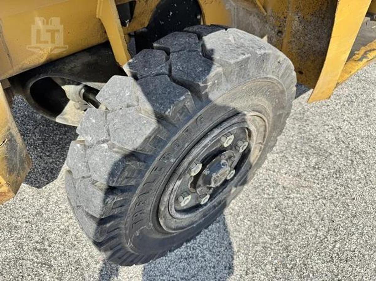 Used 2013 CAT DP70E1-D