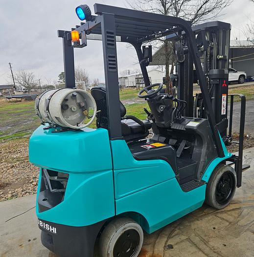 Refurbished 2021 Mitsubishi FGC25N