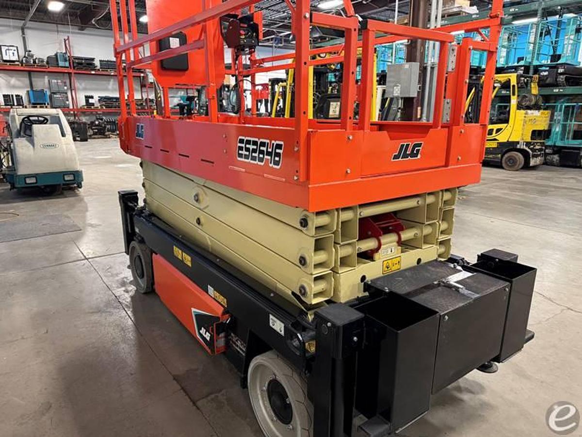 2023 JLG ES2646