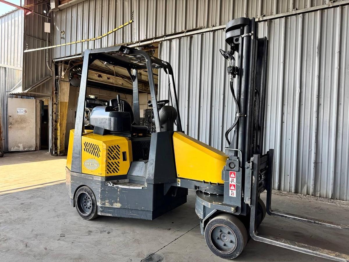 Used 2012 Aisle Master 44s