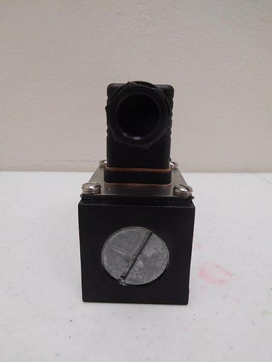 Used PSI Series 1 Pressure Switch (Model- 1C11F2.43-150R)