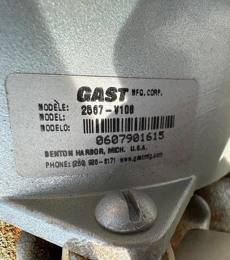 Used Hoffman Manufacturing Inc Twin 1.5hp Vacuum Pump w/60 Gallon Tank (6358)