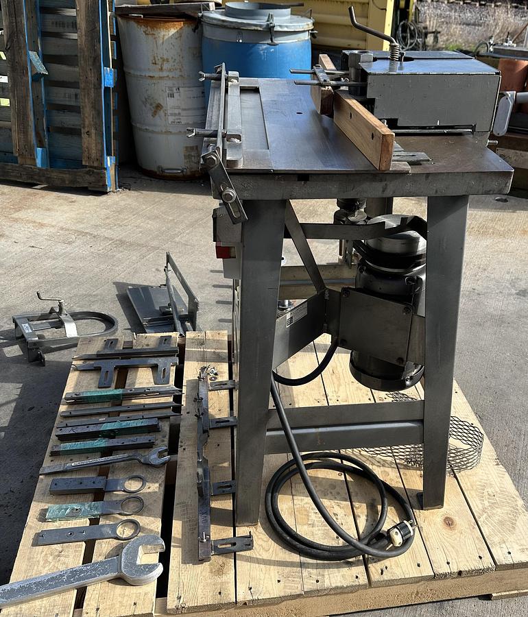 Used LA Weaver Shaper  1 1/4" Spindle ~ 220V ~ 1ph Tenon Jig Panel Hold Down +