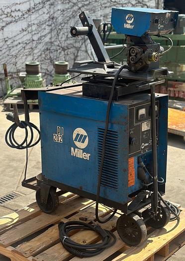 Used Millar CP-250TS Mig Welder 3ph w/ Millermatic S-52E Feeder (5361)