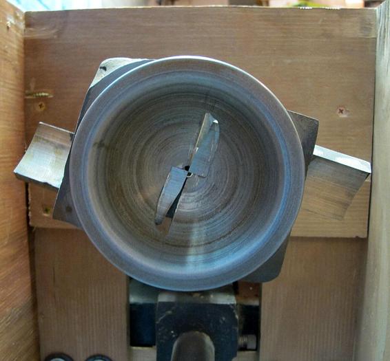 Used Bignell Chucking Machine w/ 4" Doming Head 3 Phase 3 HP 220/440V