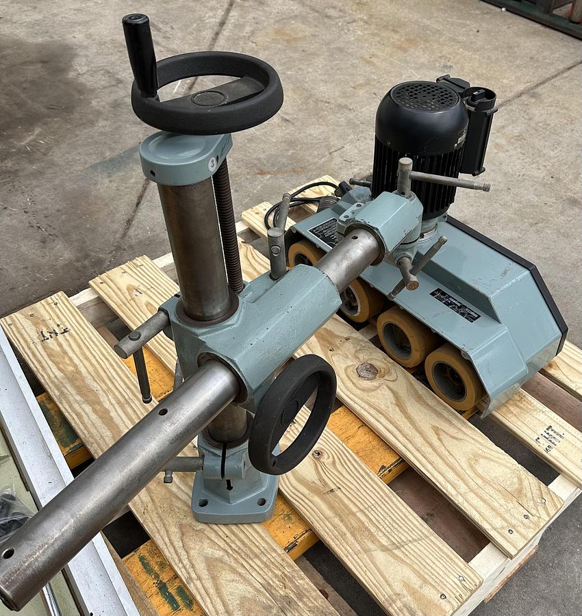 Used Delta 36-840 Power Feeder 8 Sp ~ 1hp ~ 3ph