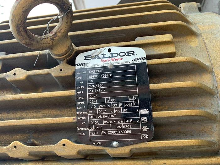 Used Hammond Dust Collector Dual Voltage 230/480 15hp (5363)