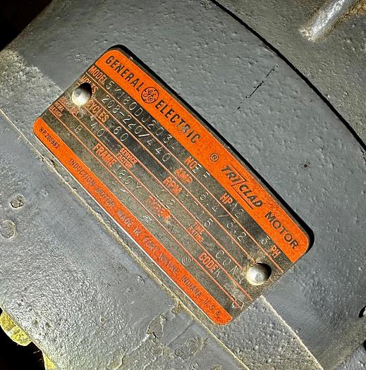 Used Ex-Cell-O Knee Mill 220V ~ 3ph ~ 2hp w/R8 Collets Vice & Power Tightening (5828)