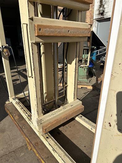 Used Uhling HP3000 Case Clamp  (5598)