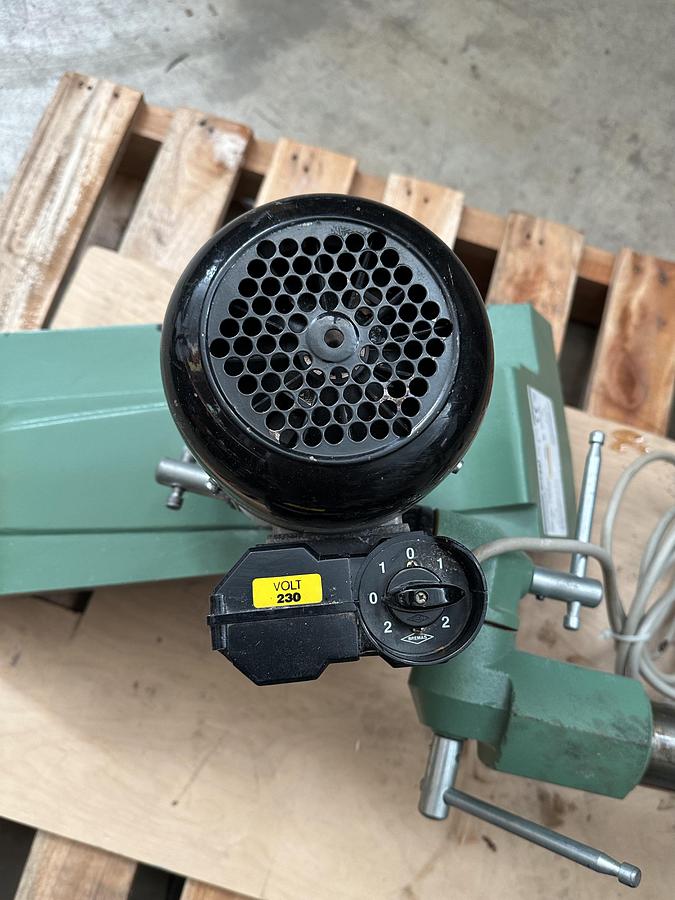 Used Maggi Staff Power Feeder # 2044 ~ 4 speed ~ 230V ~ 3ph