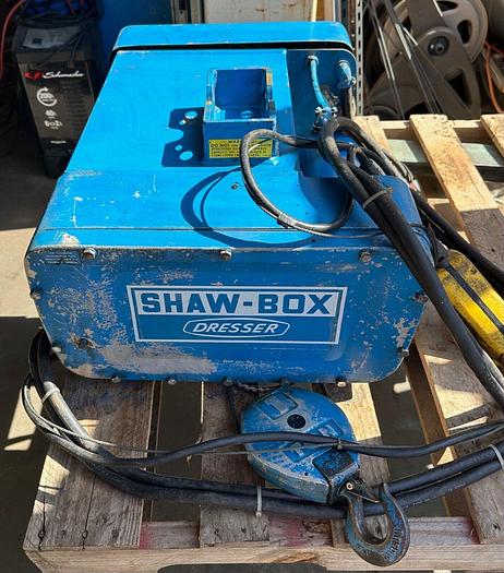 Used Shaw-Box Dresser Hoist 3-110114-20B 2,000lb Cap. 16Fpm (6395)