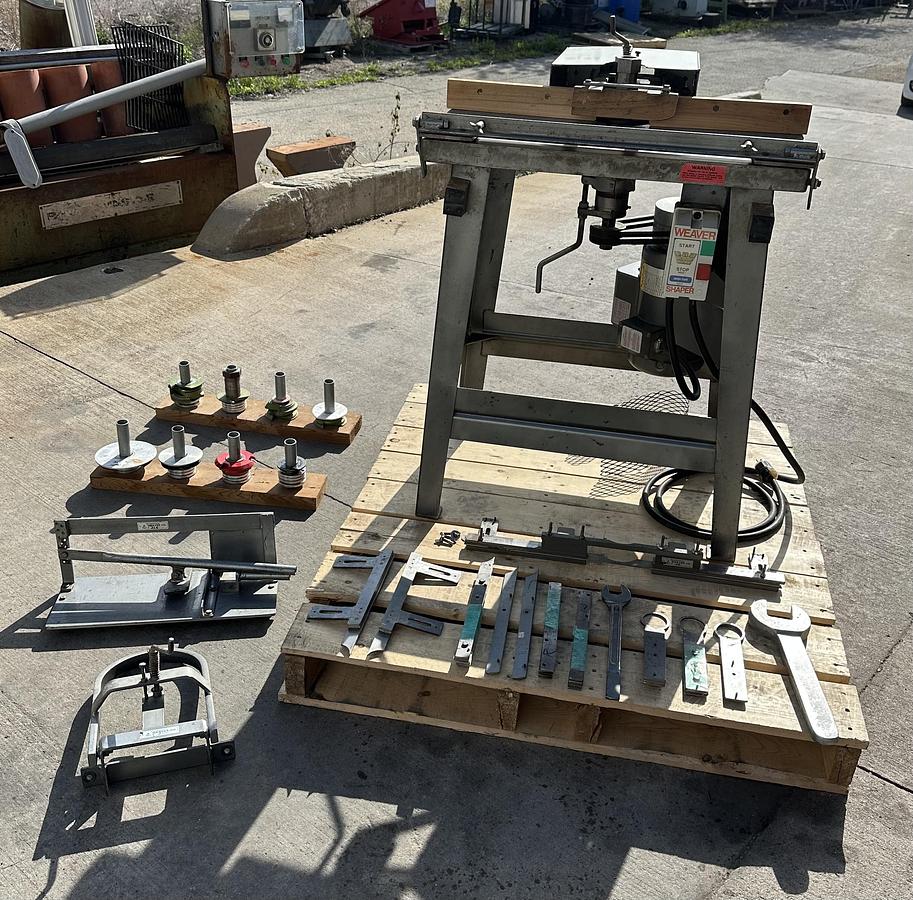 Used LA Weaver Shaper  1 1/4" Spindle ~ 220V ~ 1ph Tenon Jig Panel Hold Down +