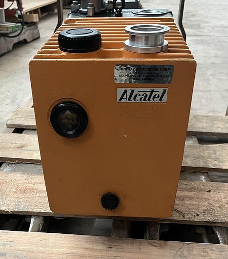 Used Alcatel 2033DS Vacuum Pump Rotary Vane  230VAC 3 Phase, 208/460V (5890)