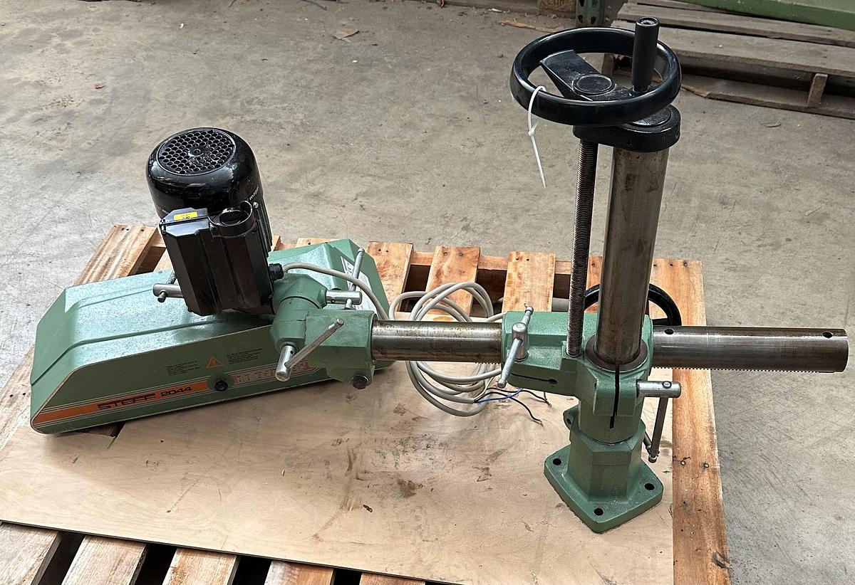 Used Maggi Staff Power Feeder # 2044 ~ 4 speed ~ 230V ~ 3ph