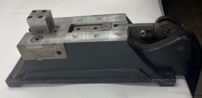 Used Helmold? Heavy Duty Notcher  (6494)