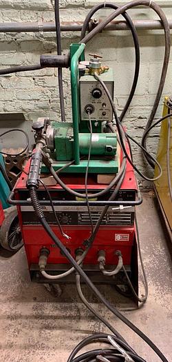 Used Lincoln Idealarc Digital Mig Welder CV-300 w/ Linde feeder # MIG-35 (101560)