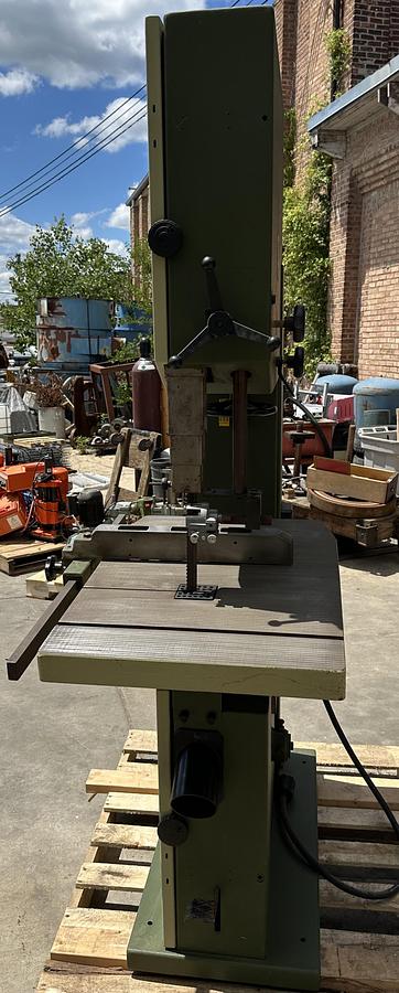 Used SCMI 24" Bandsaw Sc600 ~ 220/440