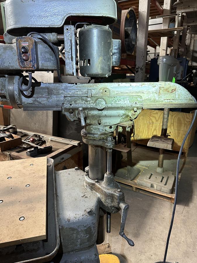 Used Walker Turner radial drill press 3/4hp, 115/30V 1ph