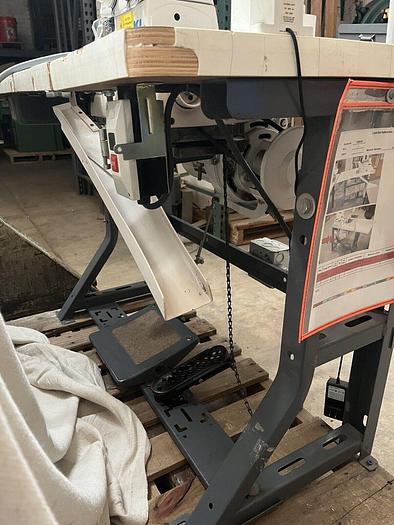 Used Juki Overlock Serger MO-6704S 1 Needle, 3 Thread w/ Table and Motor (6093)