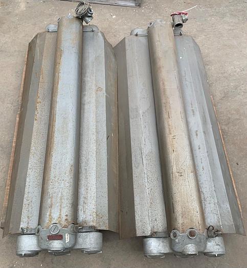 Used Appleton A-1183  3 Bulb Fluorescent Spray Booth Explosion Proof Light Fixture