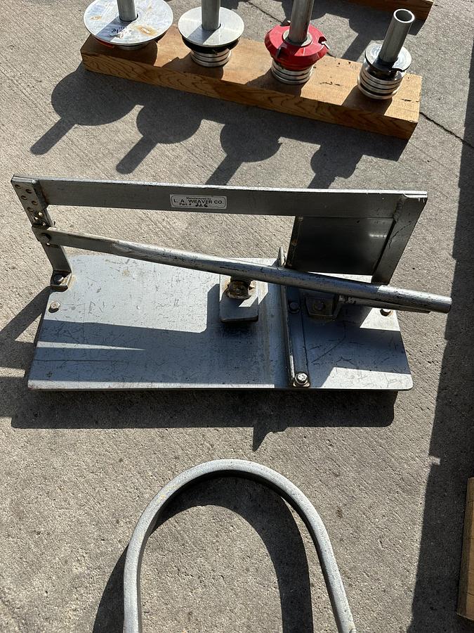 Used LA Weaver Shaper  1 1/4" Spindle ~ 220V ~ 1ph Tenon Jig Panel Hold Down +