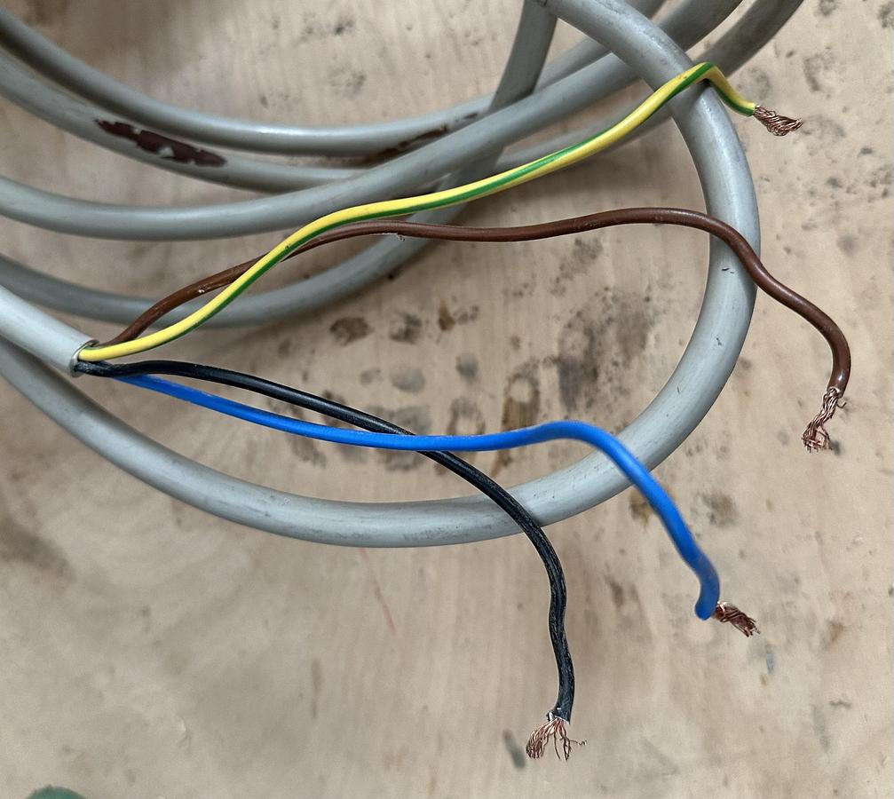 Used Maggi Staff Power Feeder # 2044 ~ 4 speed ~ 230V ~ 3ph